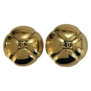 Auth CHANEL Gold Hardware Clip On Earrings